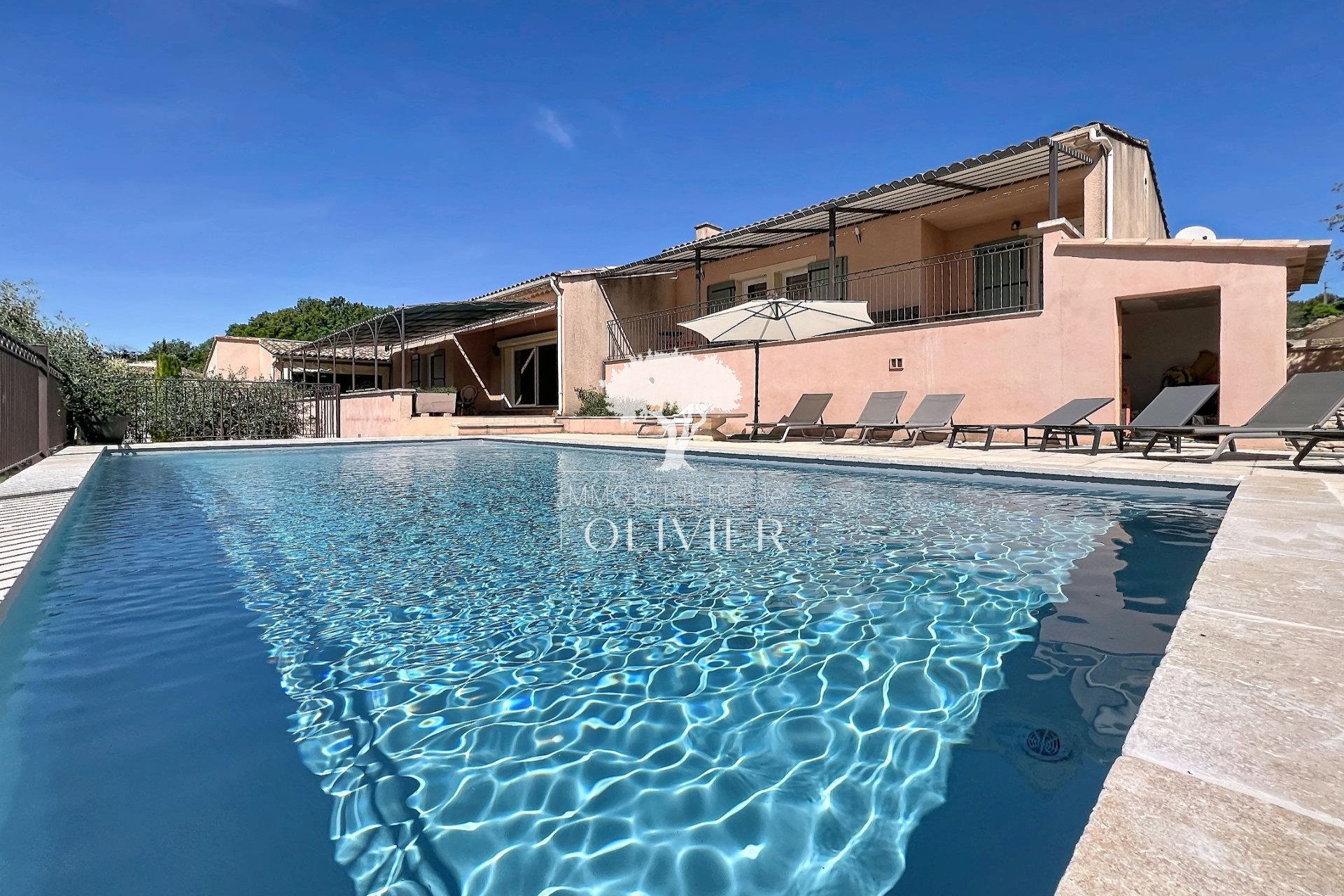 Maison à vendre, 230m², Saignon