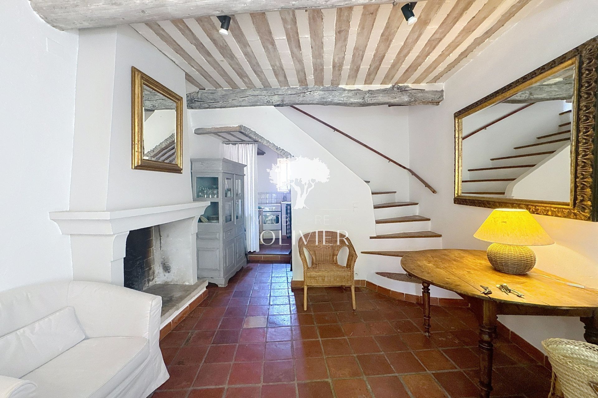 Maison à louer, 35m², Goult