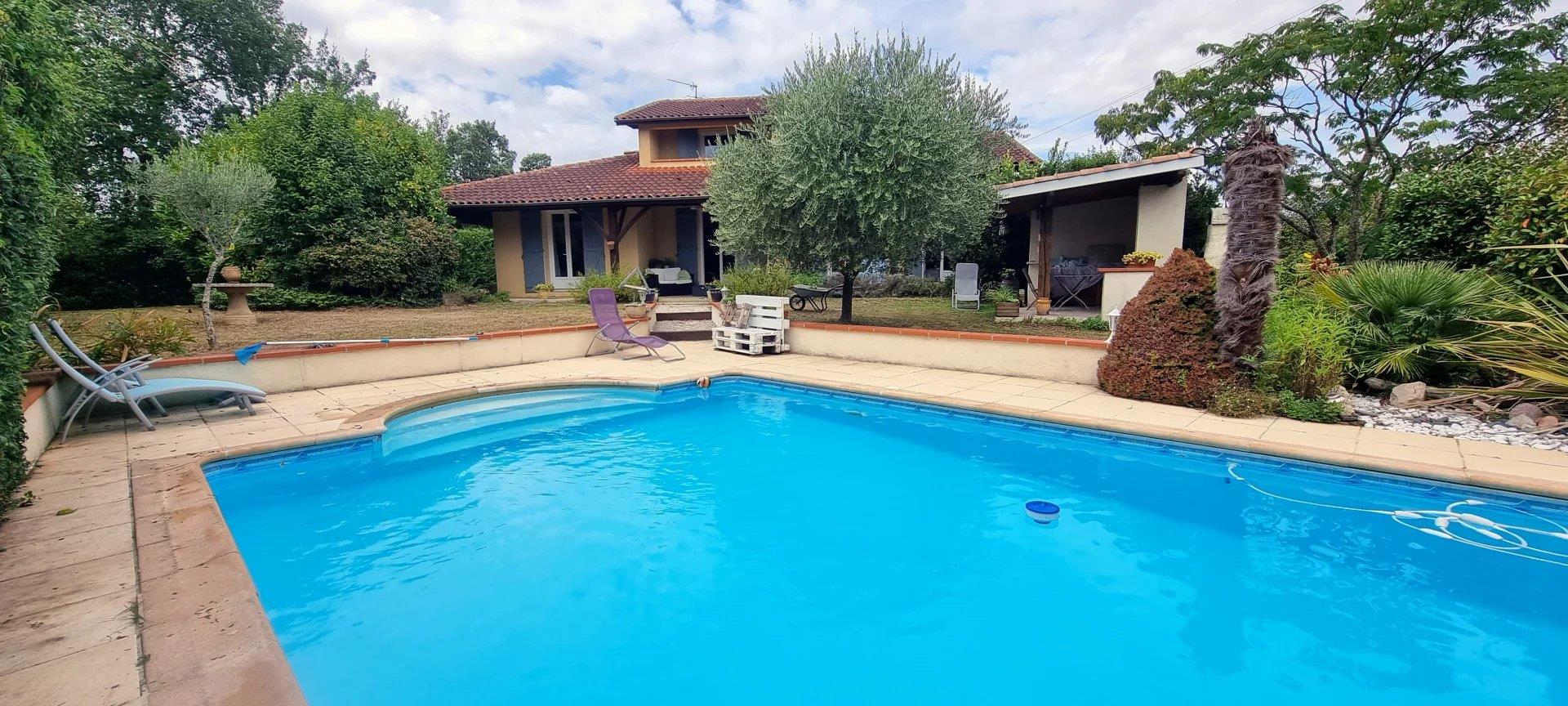 Maison à vendre, 135m², Saramon