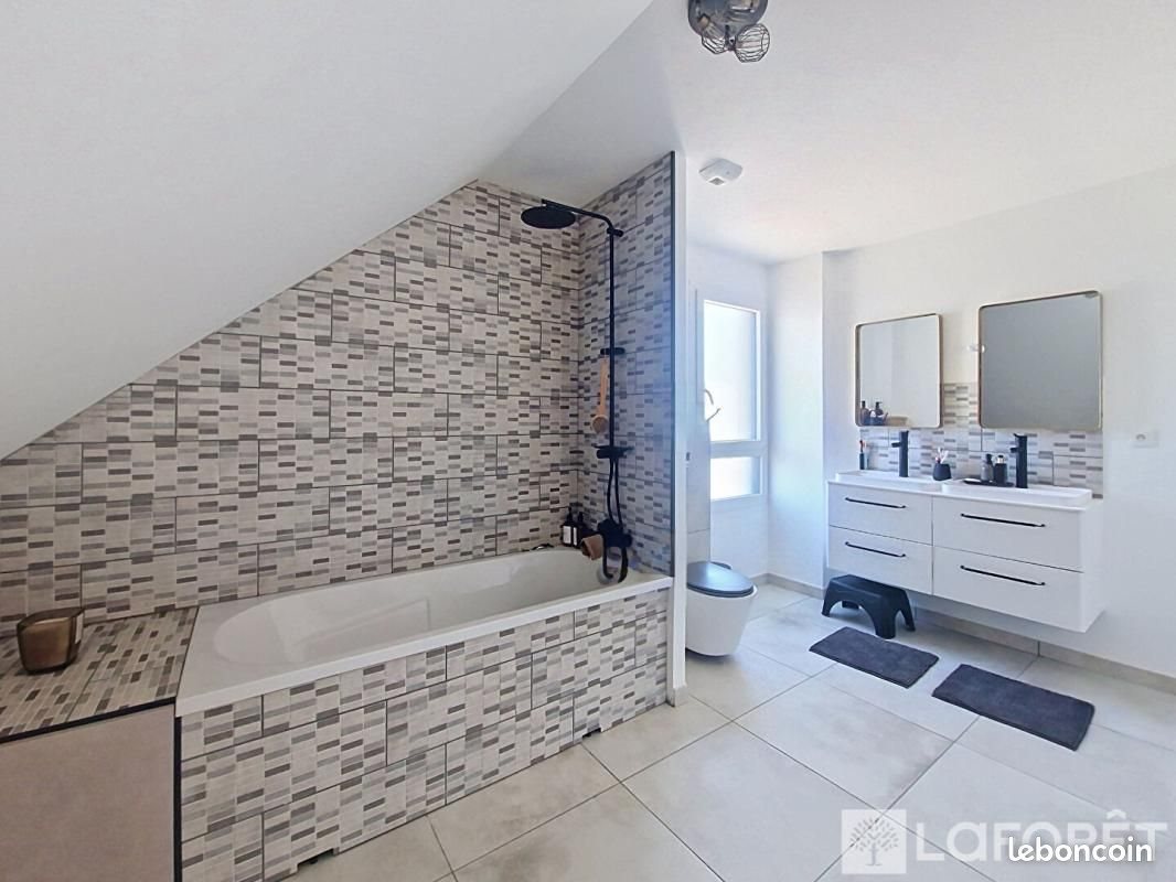 Maison à vendre, 122m², Colombier-Fontaine