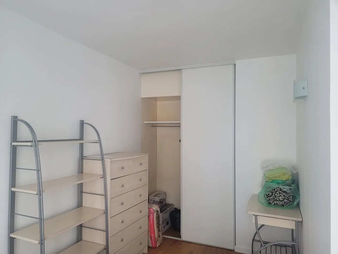 Appartement à louer, 44m², Courbevoie