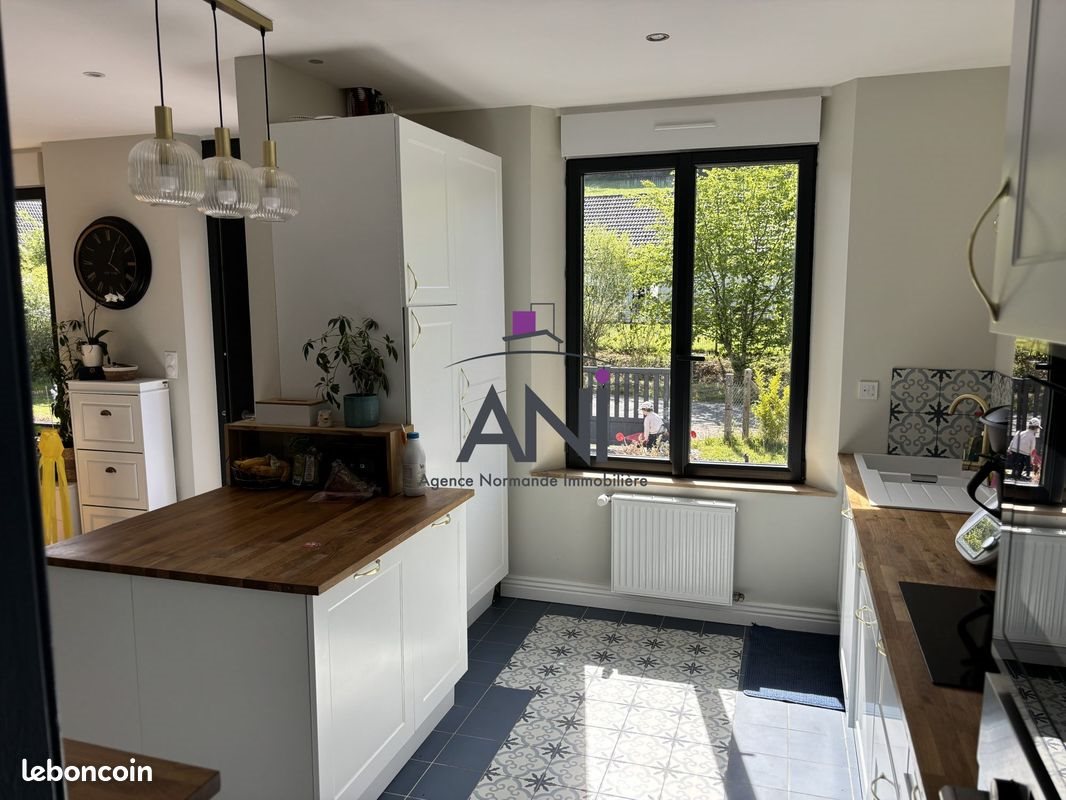 Maison à vendre, 130m², Saint-Hellier