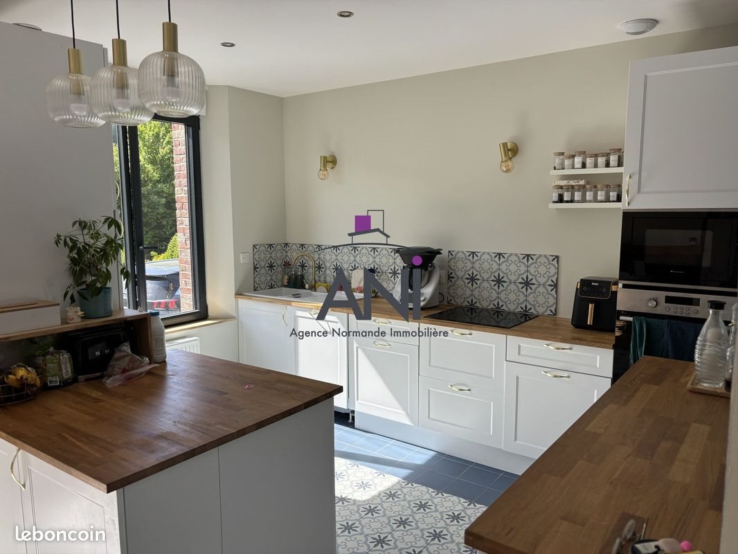 Maison à vendre, 130m², Saint-Hellier