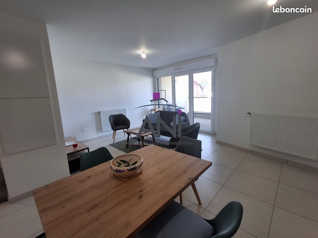 Appartement à louer, 72m², Luneray