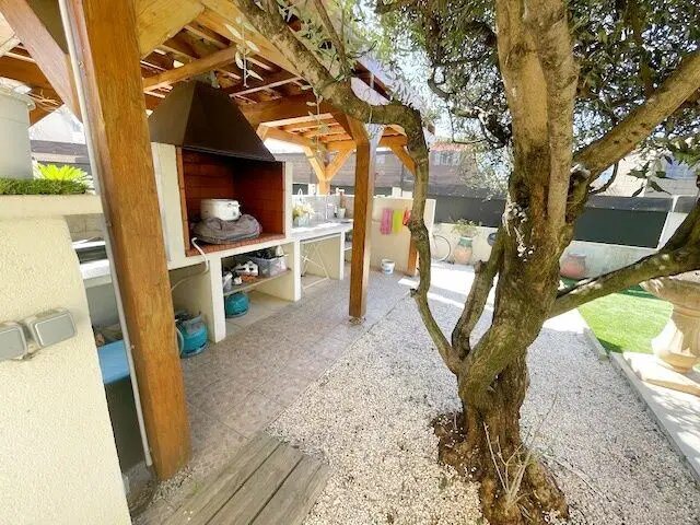 Maison à vendre, 105m², Saint-Cyr-sur-Mer