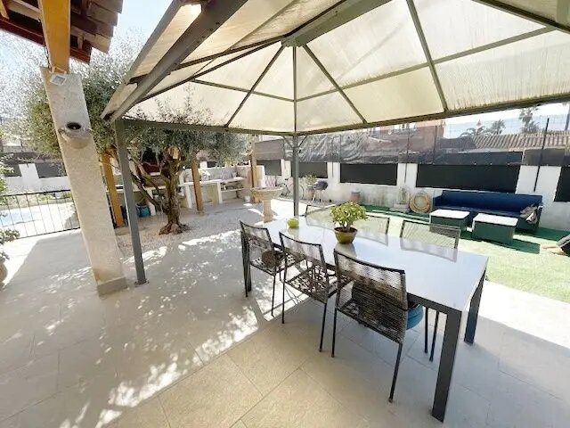 Maison à vendre, 105m², Saint-Cyr-sur-Mer