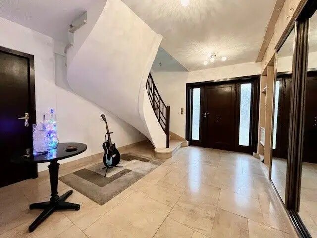 Maison à louer, 302m², Noisy-le-Grand