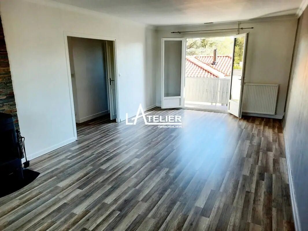 Appartement à louer, 1m², La Montagne
