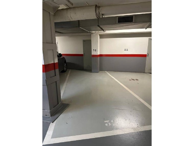 3-bedroom flat for sale in Andorra la Vella · 3 of 29