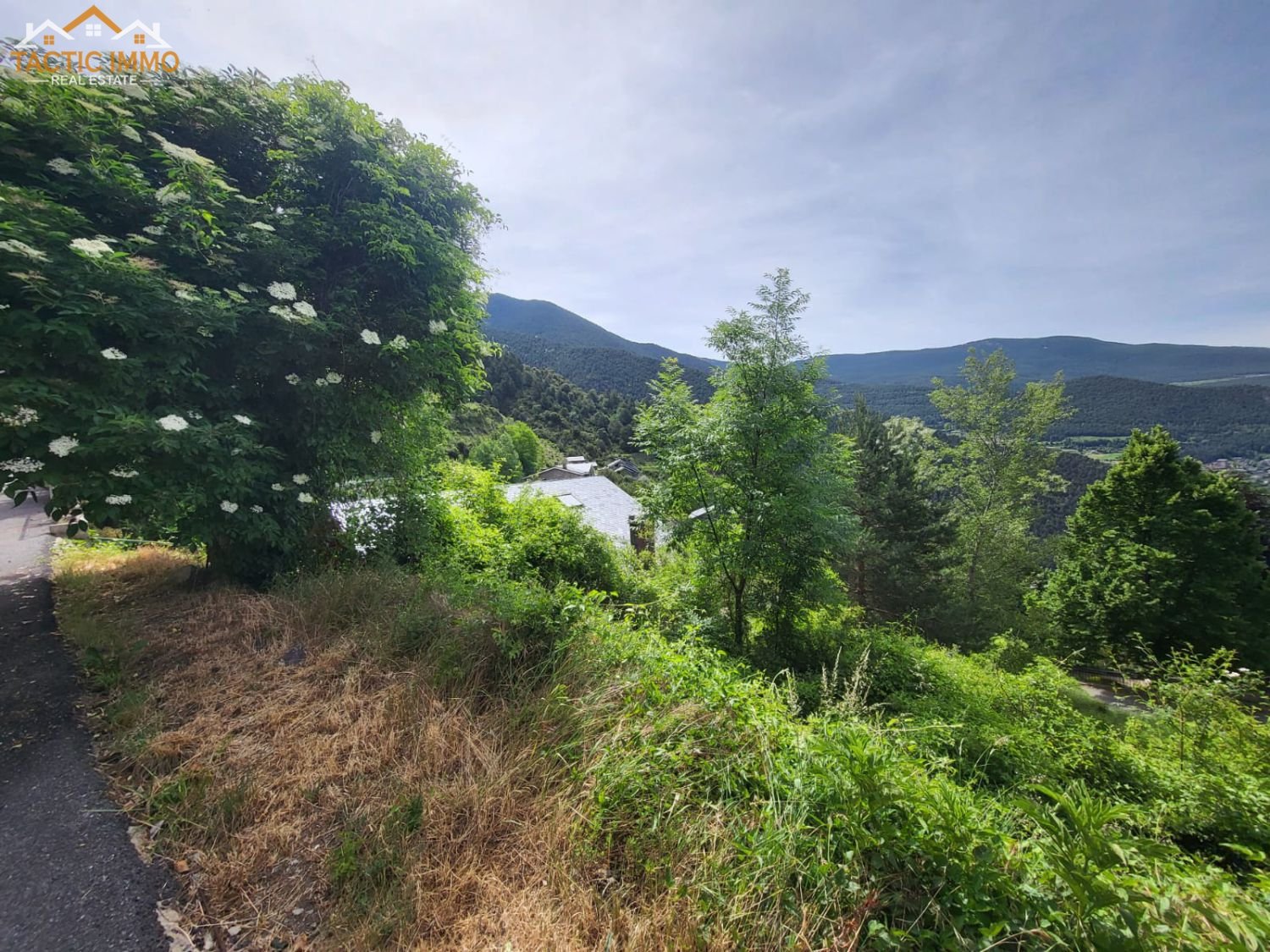 Land for sale in Certers, Sant Julià de Lòria · 2 of 3
