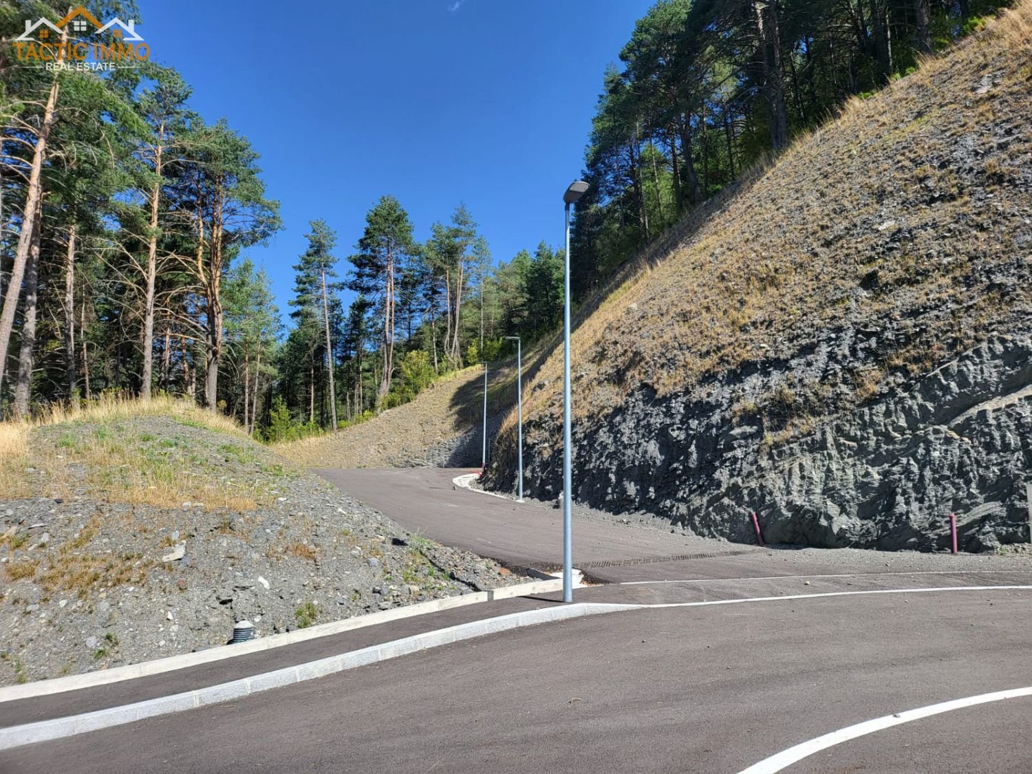 Land for sale in La Massana · 3 of 3