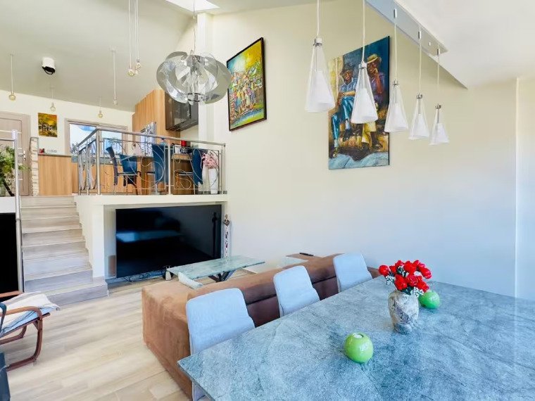 4-bedroom chalet for sale in Escaldes-Engordany · 2 of 10