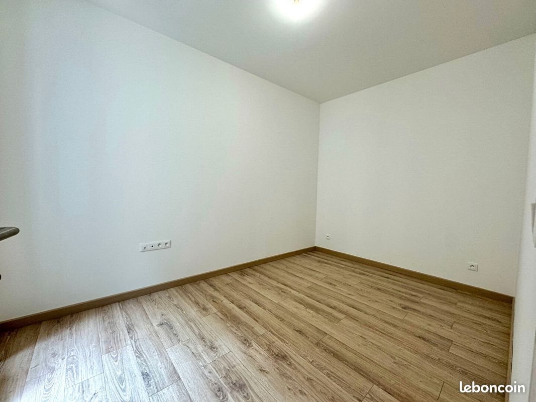 Appartement à louer, 50m², Sénas
