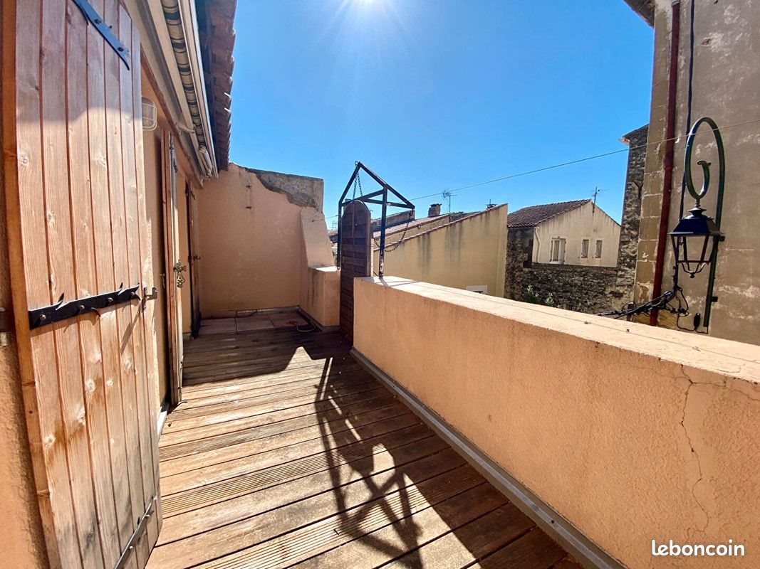Maison à louer, 123m², Eyguières