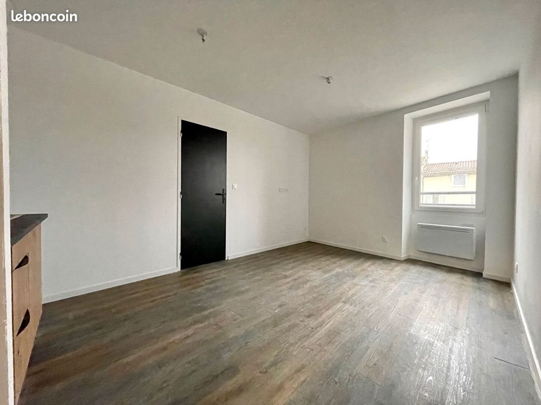 Appartement à louer, 31m², Sénas