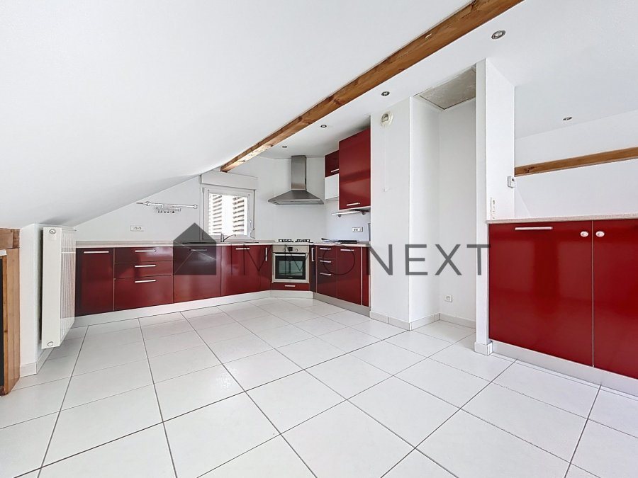 Appartement à louer, 78m², Manom