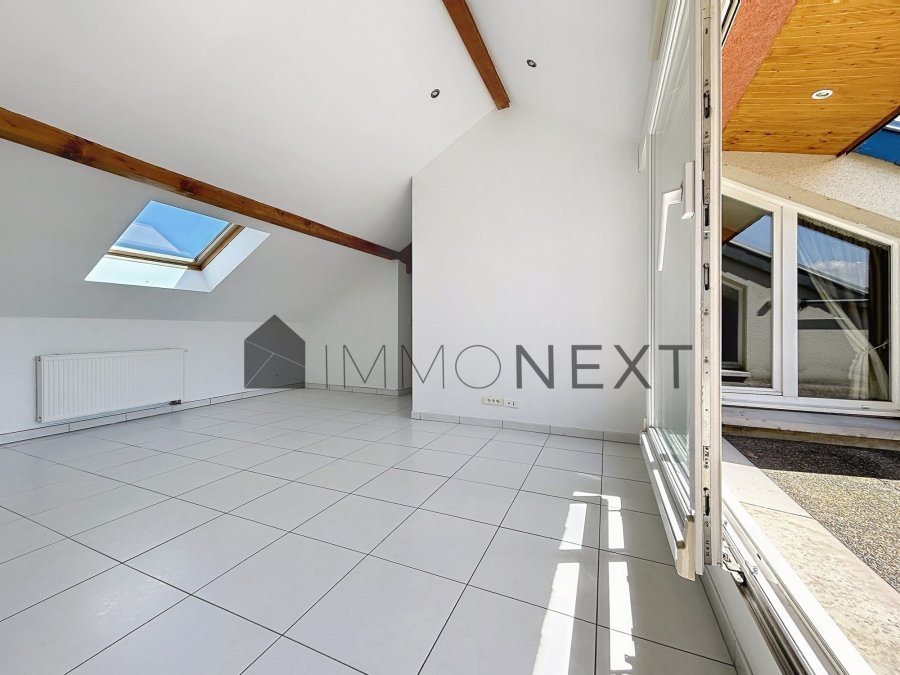 Appartement à louer, 78m², Manom