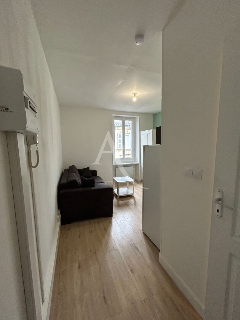 Appartement à louer, 16m², Jonzac