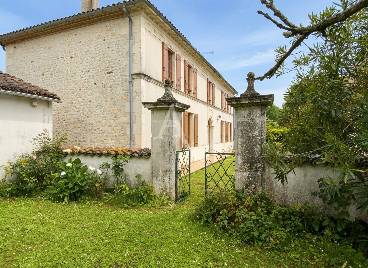 Maison à vendre, 165m², Mirambeau