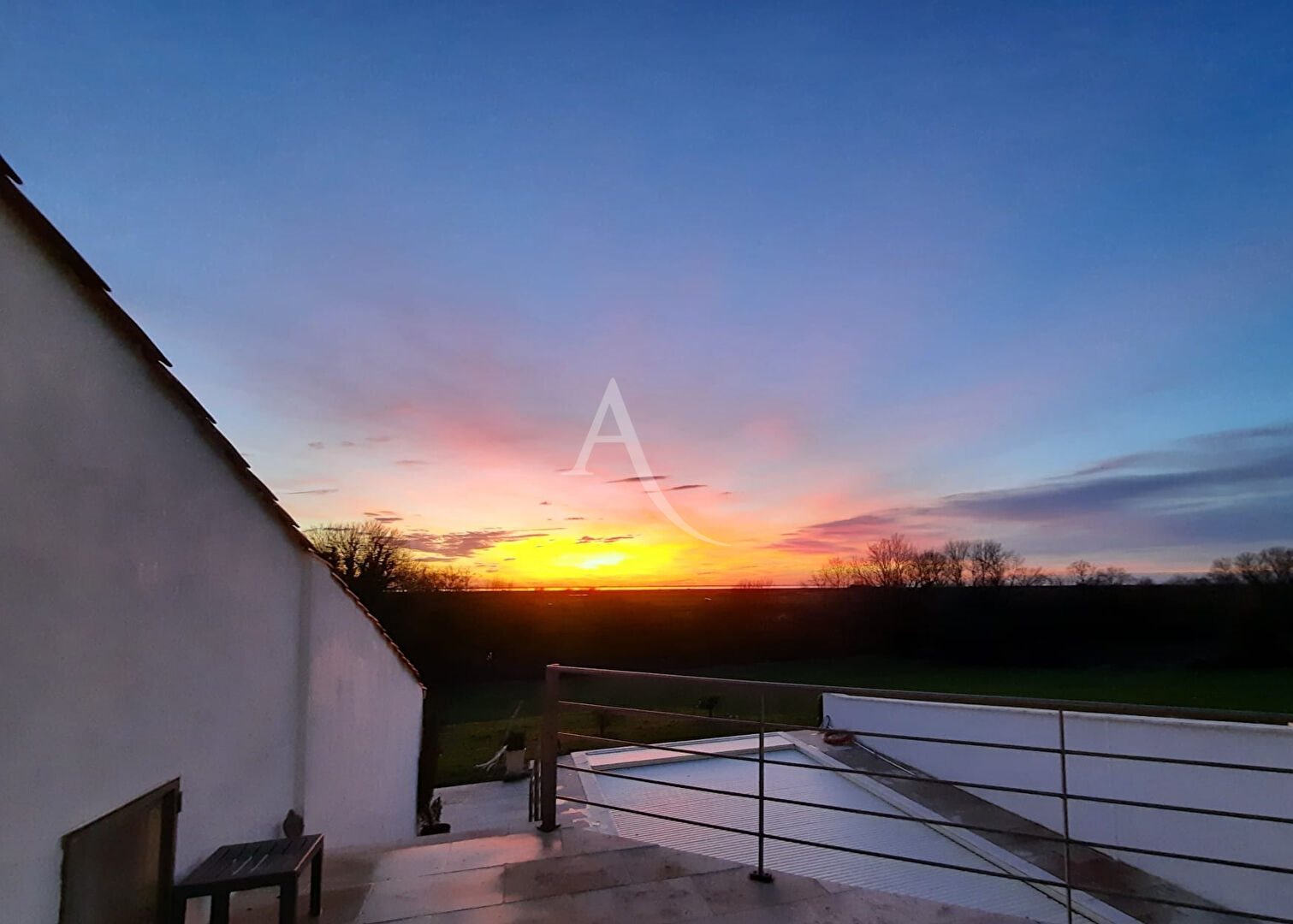 Maison à vendre, 300m², Mortagne-sur-Gironde