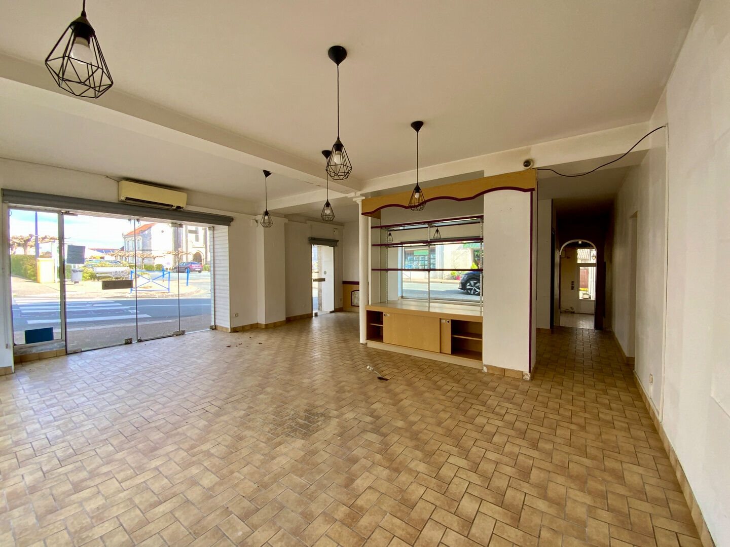 Maison à vendre, 430m², Saint-Genis-de-Saintonge