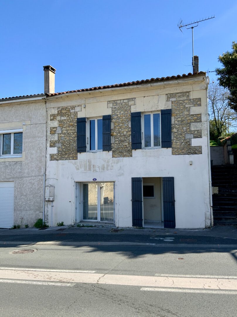 Maison à vendre, 66m², Montendre