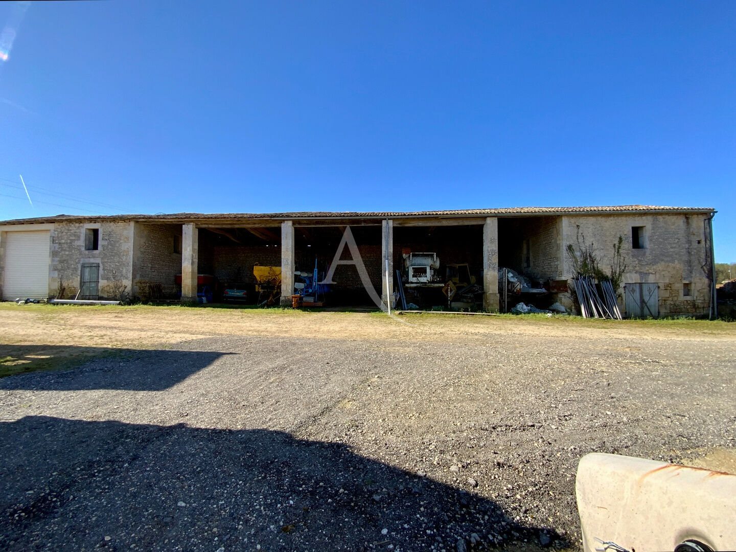 Maison à vendre, 100m², Saint-Genis-de-Saintonge
