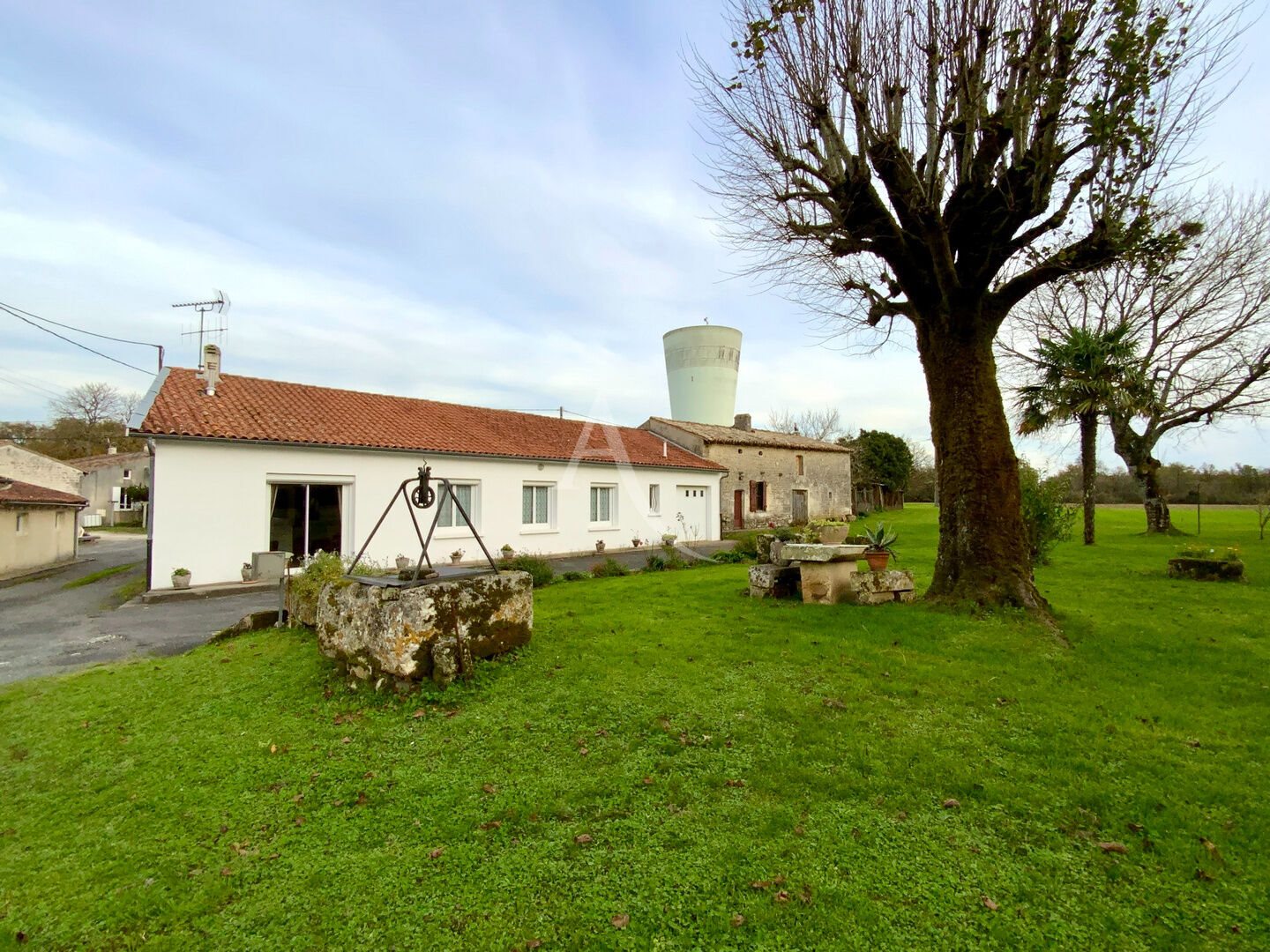 Maison à vendre, 106m², Saint-Genis-de-Saintonge