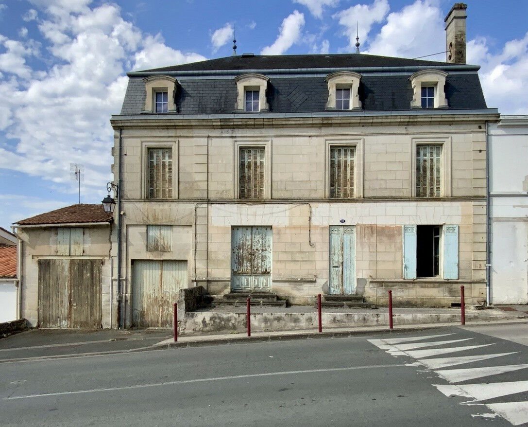 Maison à vendre, 370m², Montendre