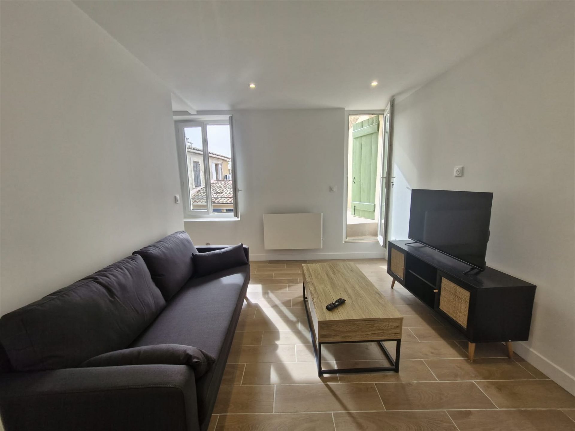 Appartement à louer, 30m², La Tour-d'Aigues