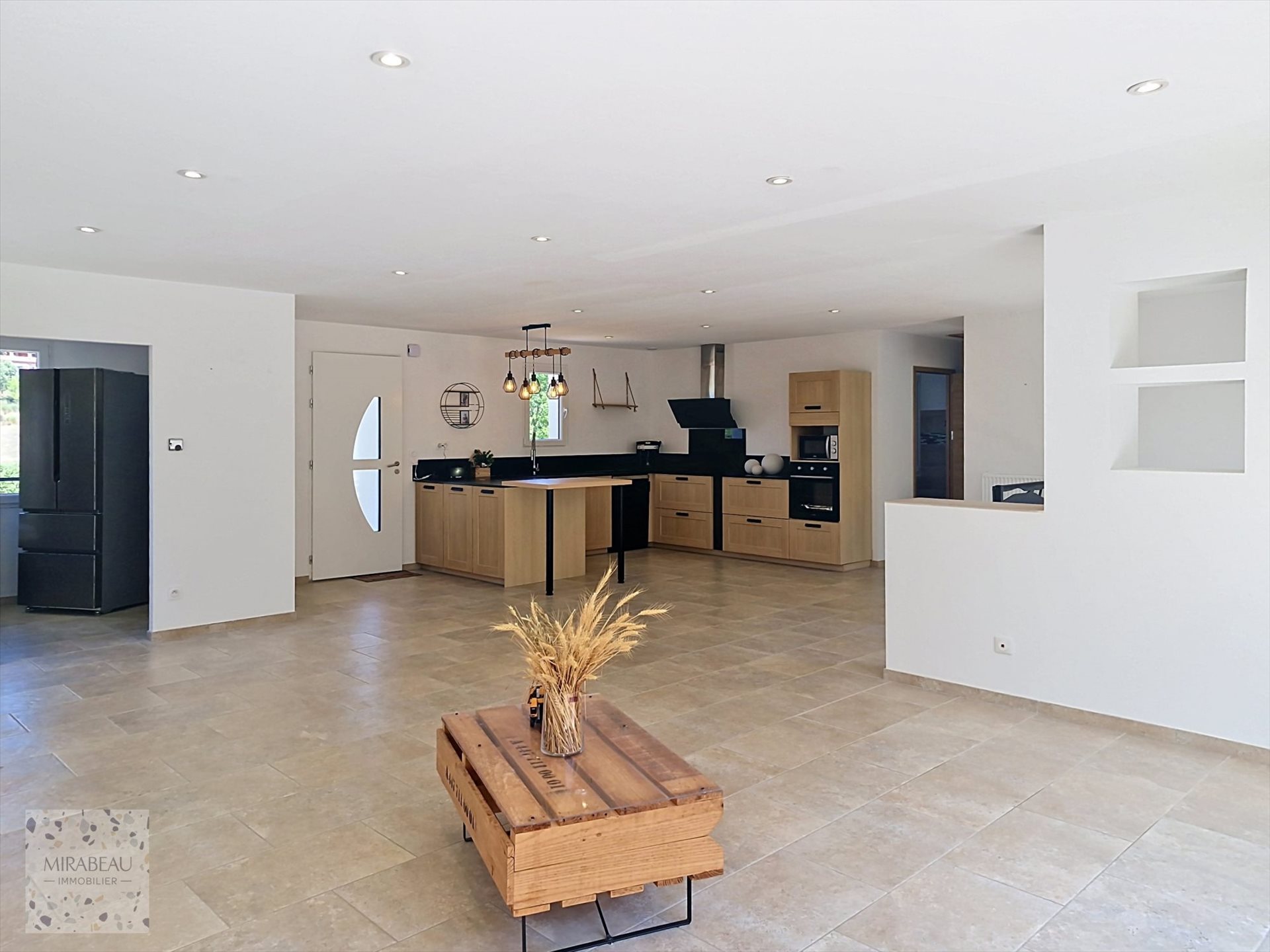 Maison à louer, 150m², La Bastide-des-Jourdans