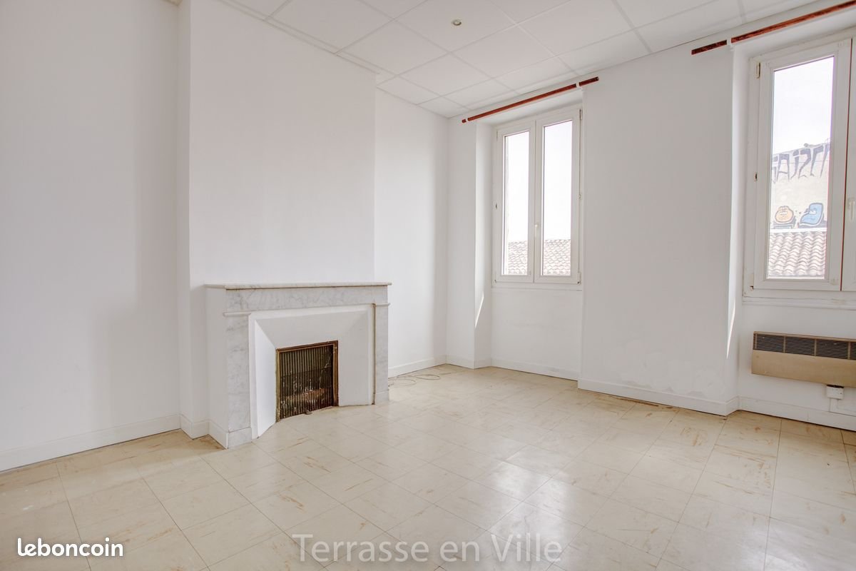 Appartement à louer, 75m², Marseille 1er