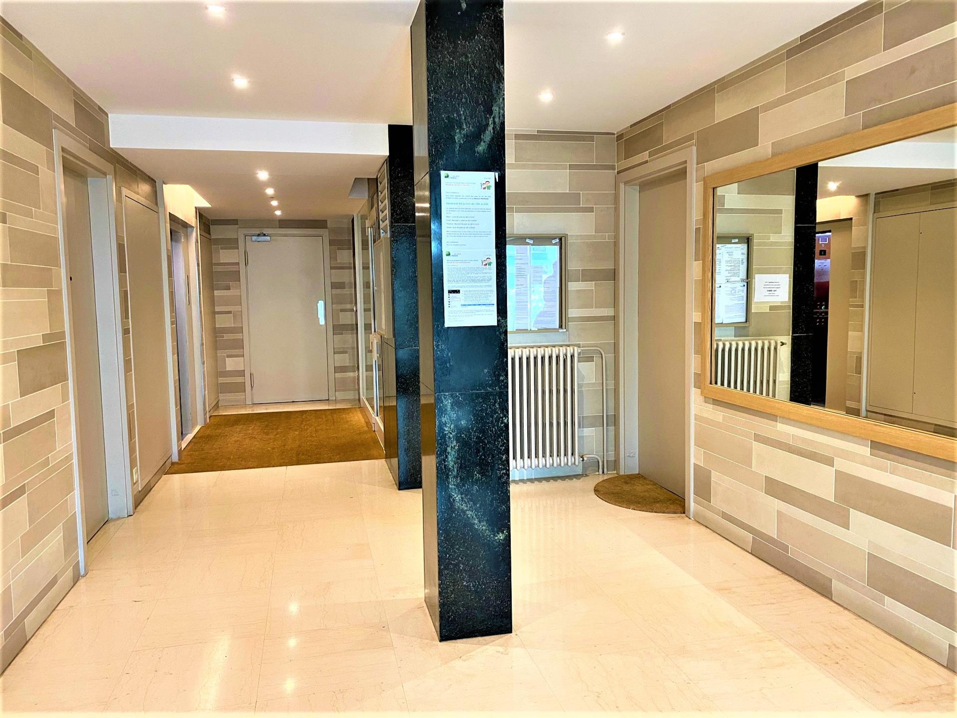 Appartement à louer, 70m², Garches