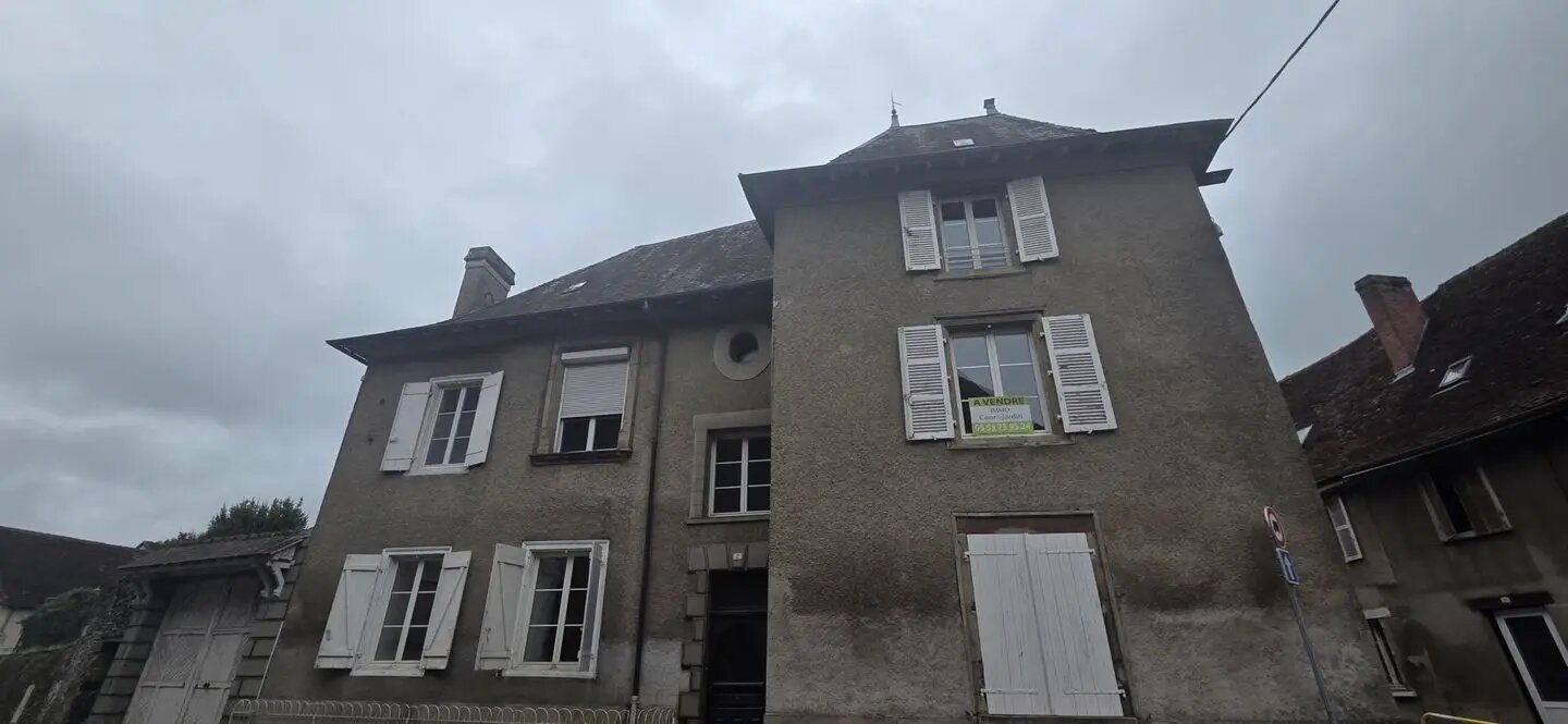 Maison à vendre, 170m², Lubersac