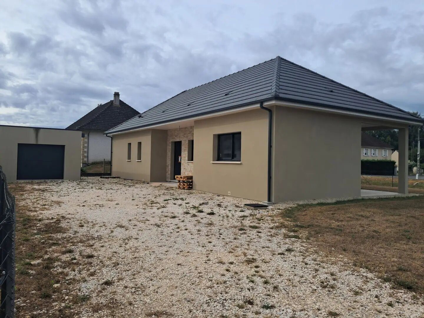 Maison à vendre, 115m², Saint-Pantaléon-de-Larche