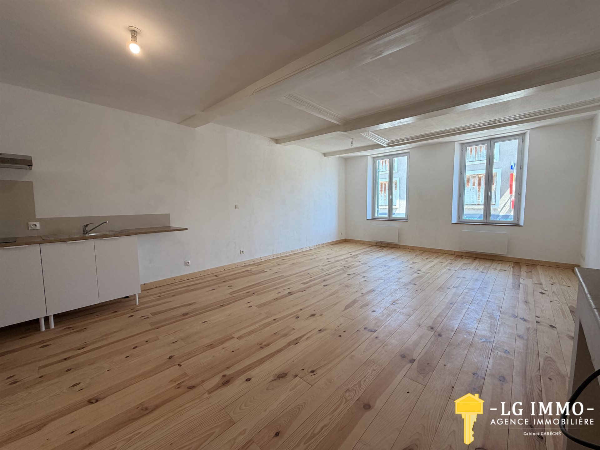 Appartement à louer, 120m², Mirambeau