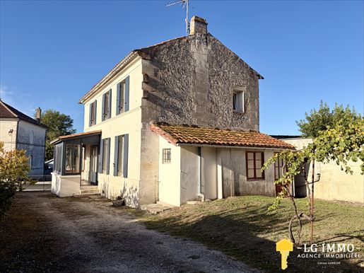 Terrain 4 pièces 93 m² · à Saint-Ciers-du-Taillon · 93 m² · 174 500 €