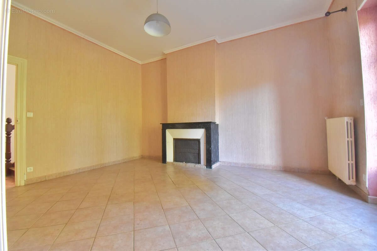 Maison à vendre, 170m², Dornes