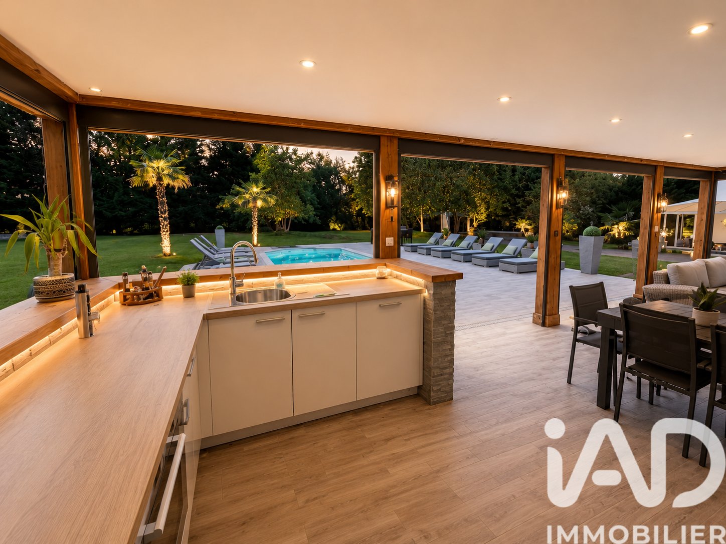 Maison à vendre, 412m², Villeneuve-sur-Yonne