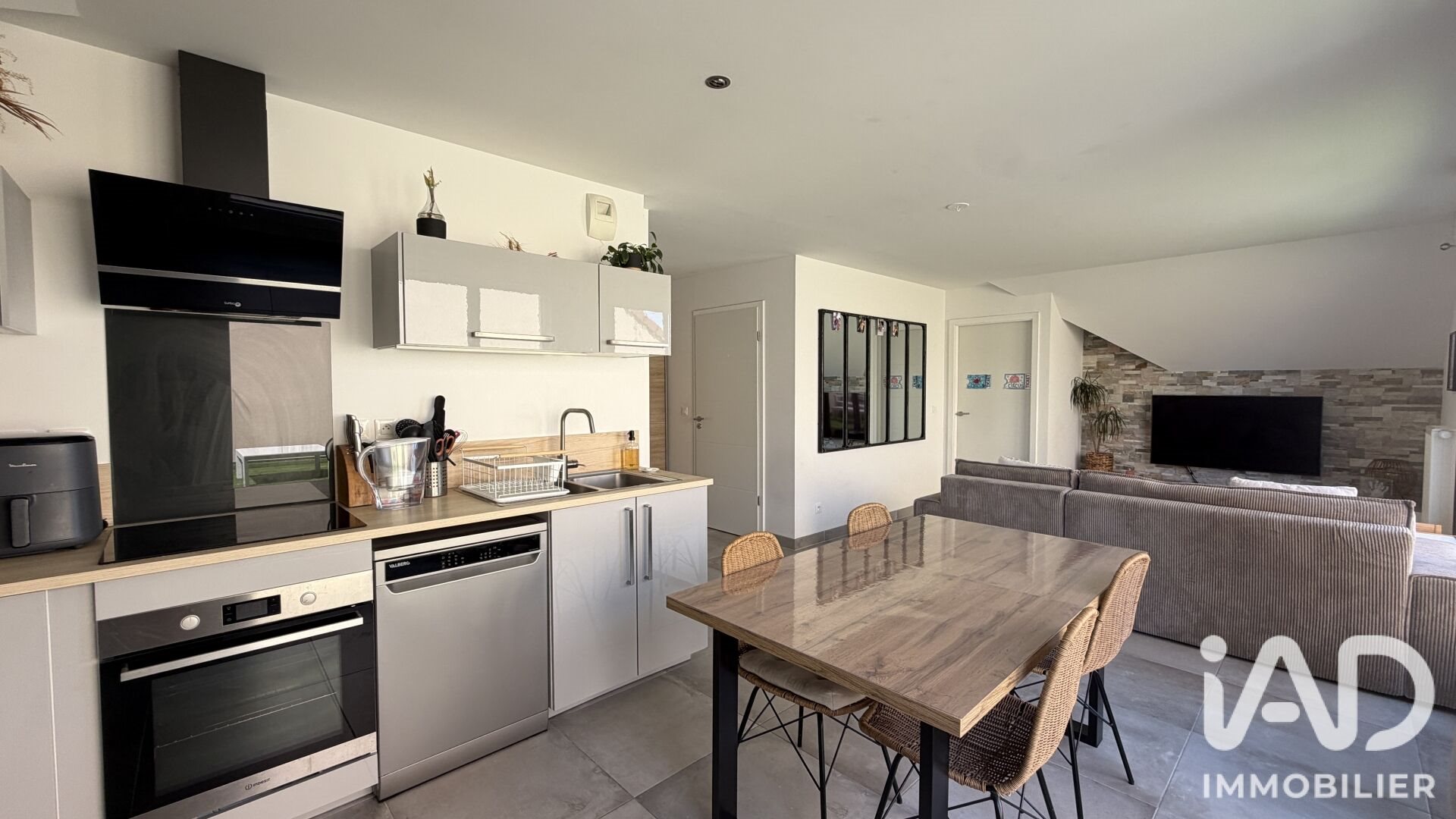 Appartement à vendre, 65m², Vert-Saint-Denis