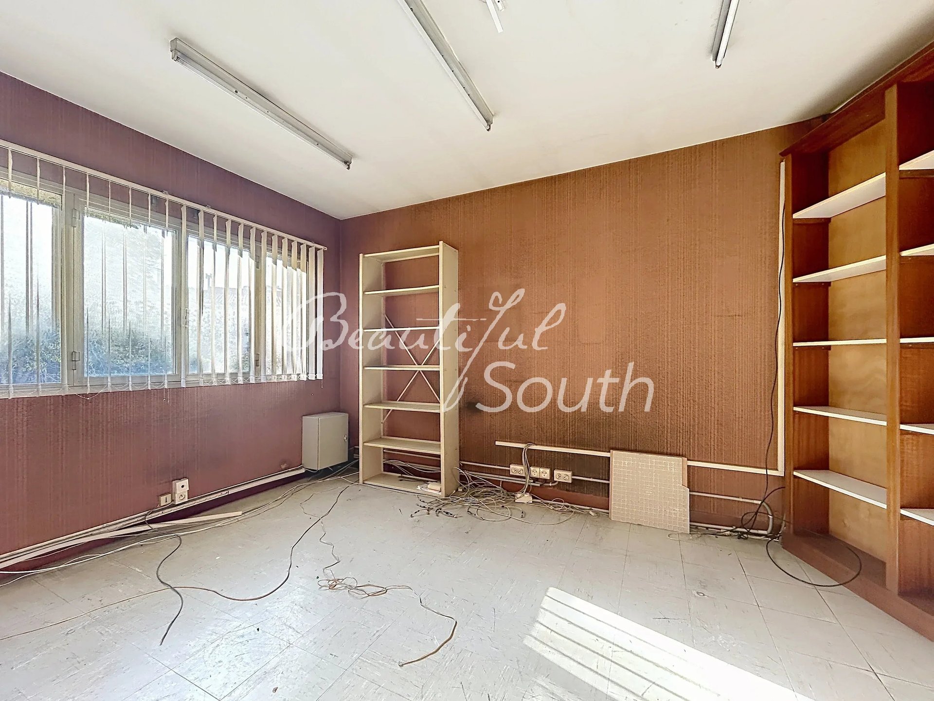 Purchase: Business premises (66000) - Vue 3