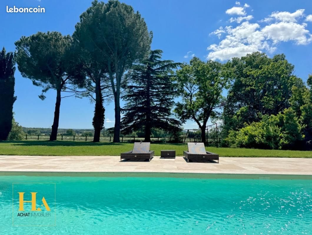 Maison à vendre, 371m², Sauzet