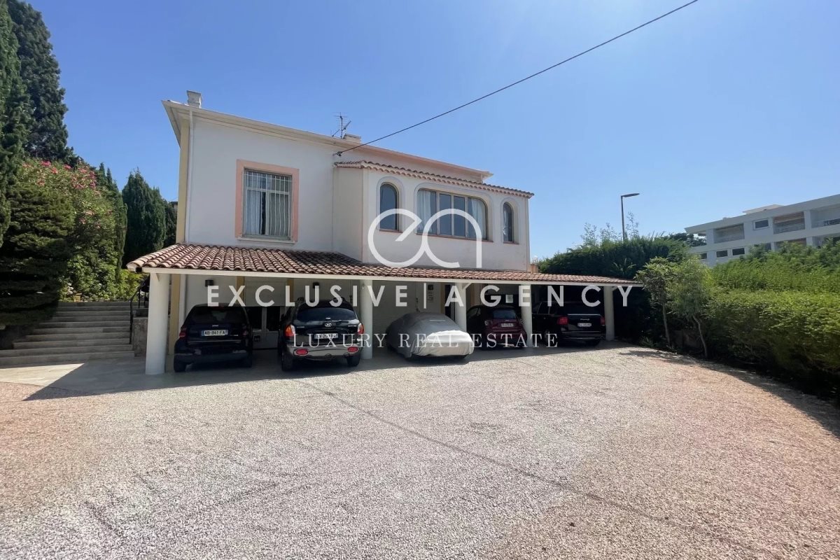 Maison à vendre, 375m², Cannes-la-Bocca