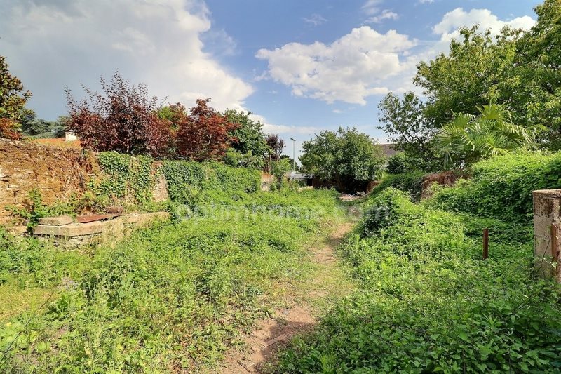 Grundstück, 585 m²