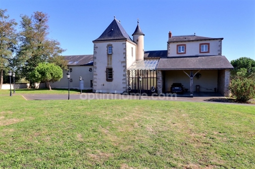 Maison 12 pièces 498 m² · à Mazières-en-Mauges · 498 m² · 835 000 €