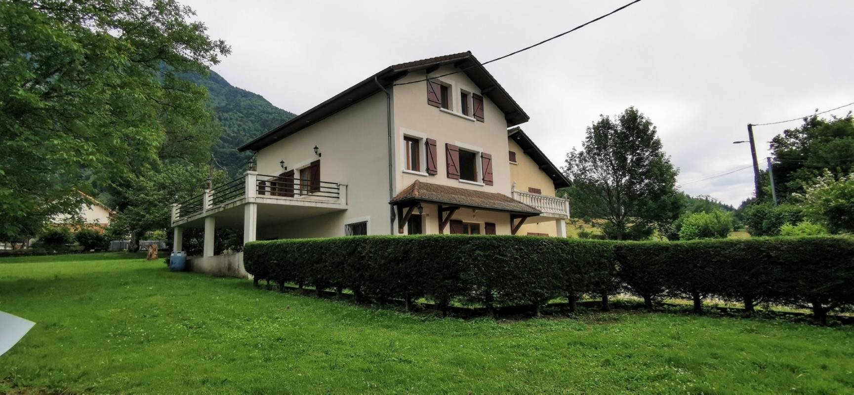 Maison à vendre, 180m², Saint-Joseph-de-Rivière