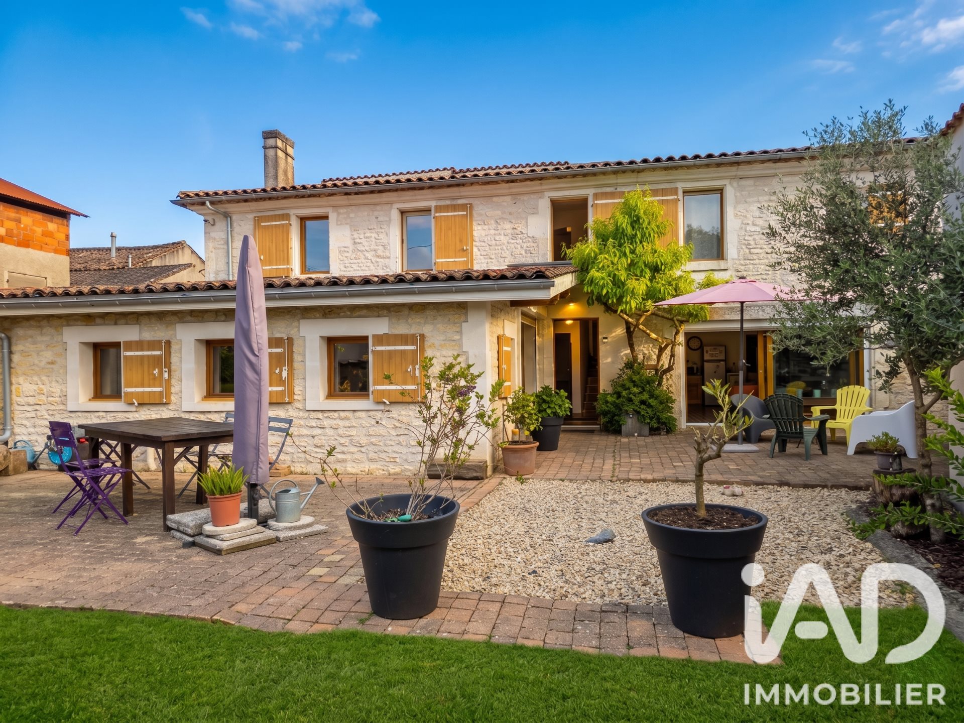 Maison à vendre, 246m², Triac-Lautrait