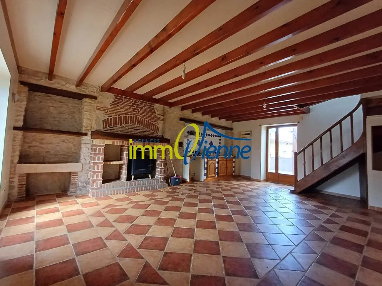 Maison à vendre, 0m², Lussac-les-Châteaux