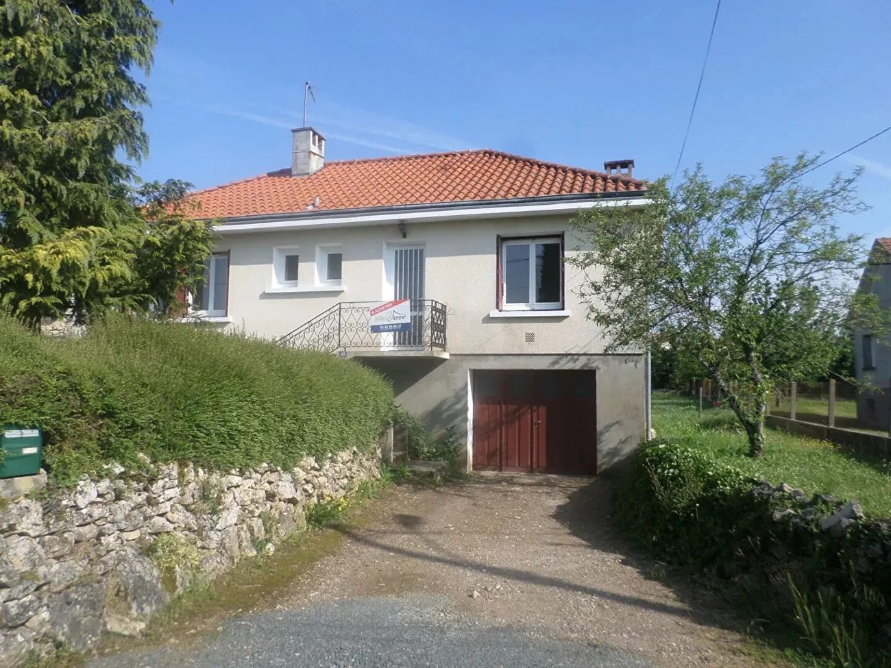 Maison à vendre, 0m², Lussac-les-Châteaux