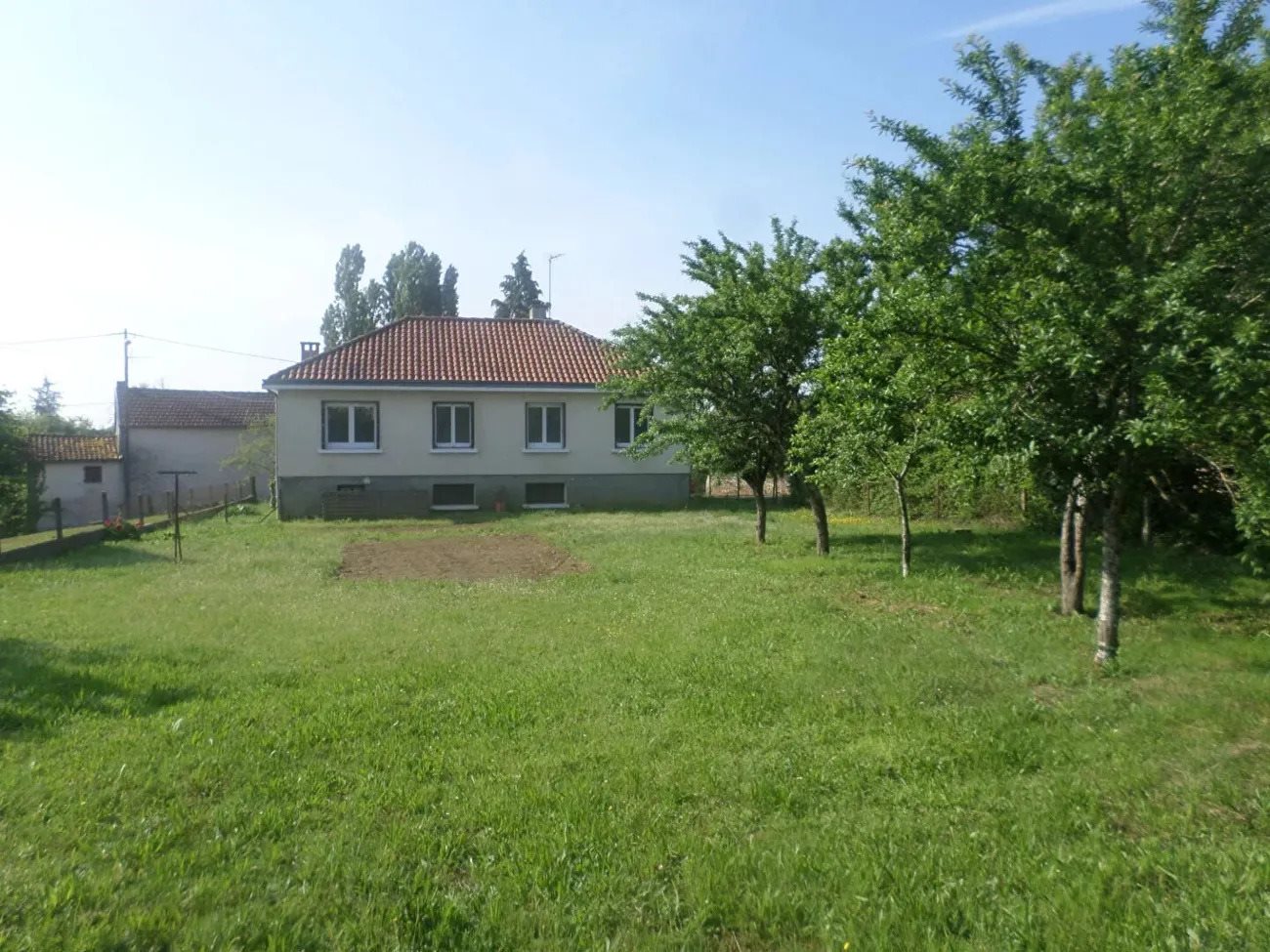 Maison à vendre, 0m², Lussac-les-Châteaux